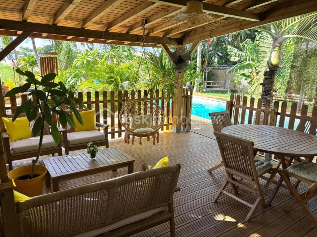 Splendide gîte avec piscine et spas Saint François – 6 pièces – 5 chambres – 170 m²