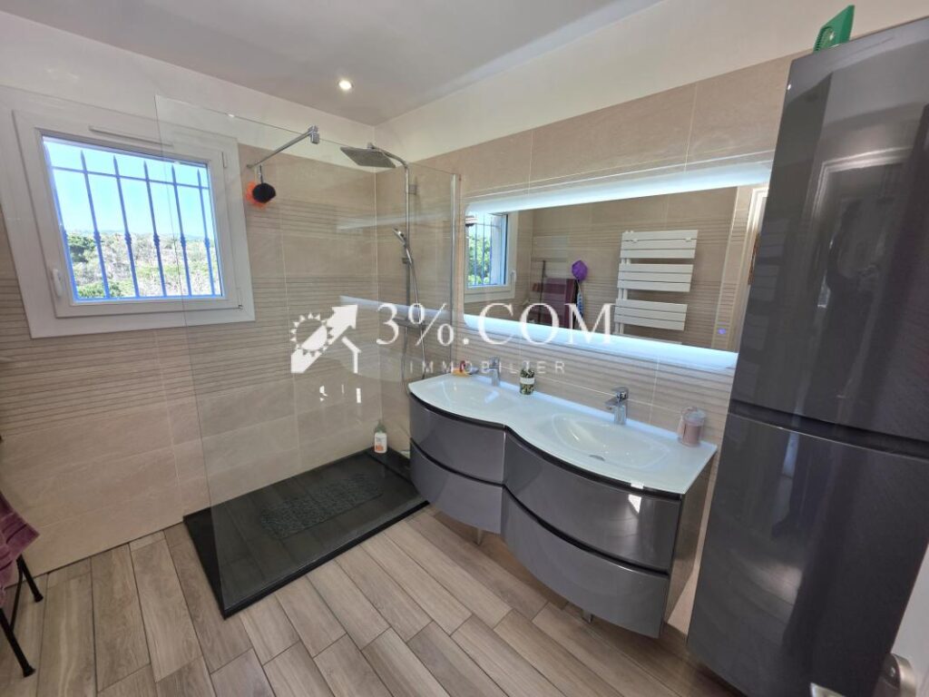 Grande villa dans quartier verdoyant – 6 pièces – 4 chambres – 145 m²