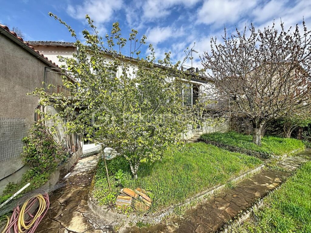 Maison à BRESSUIRE – 5 pièces – 3 chambres – 126 m²