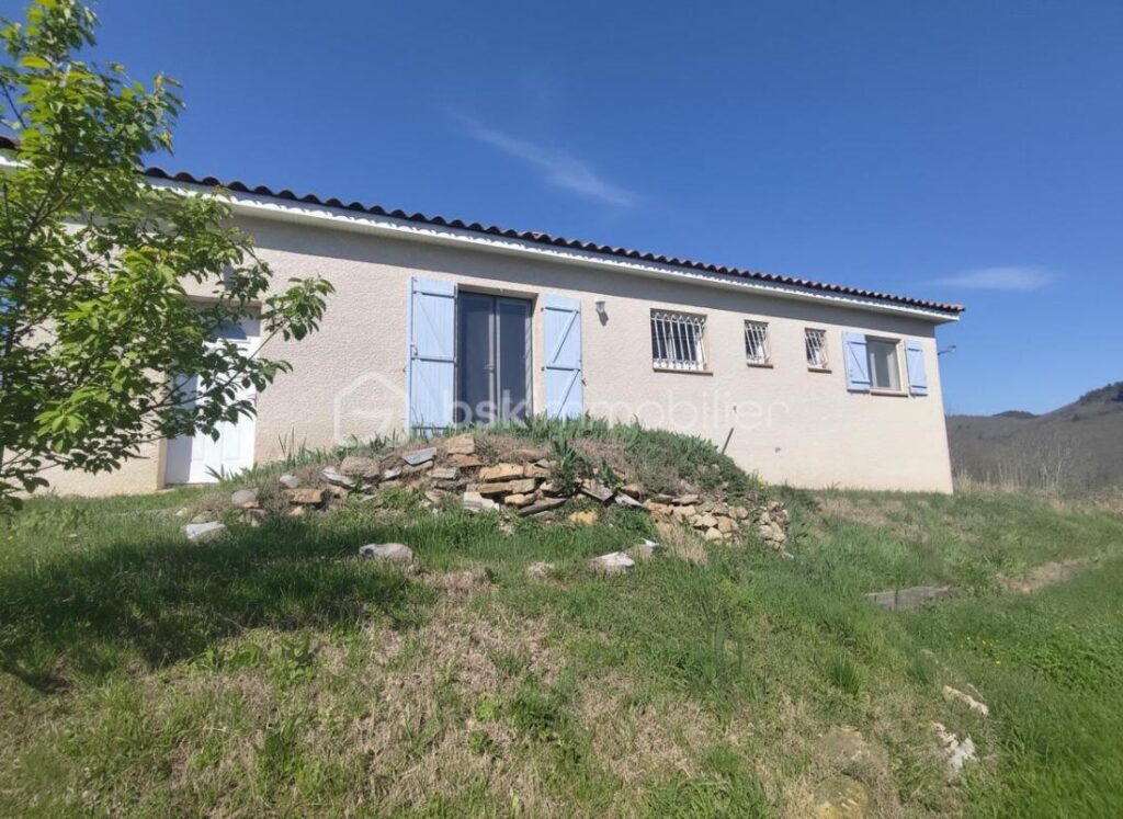 VILLA 83M² – TERRAIN 600m² – VUE IMPRENABLE – 4 pièces – 3 chambres – 83 m²