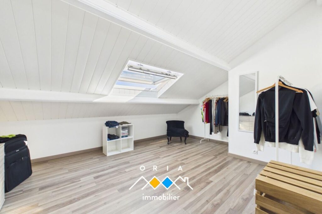 Novéant – Maison individuelle de 140 m² avec 4 chambres – 7 pièces – 4 chambres – 140 m²