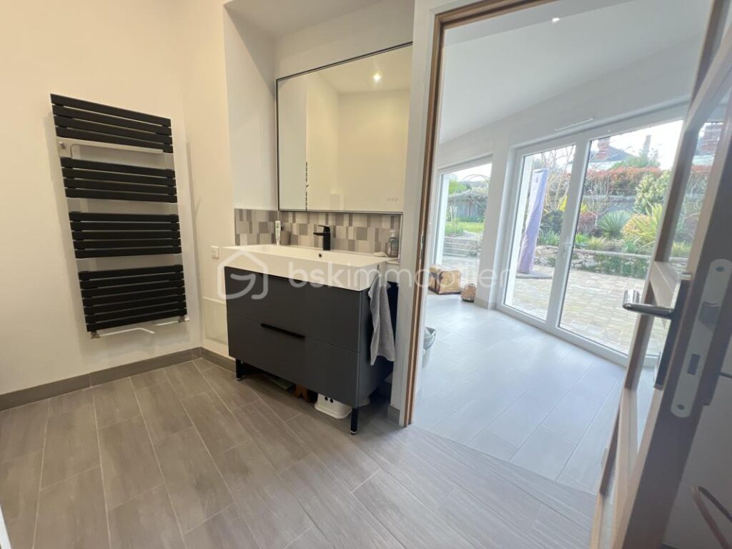 🏡 Maison de caractère rénovée – Lardy Bourg – 5 pièces – 3 chambres – 139 m²