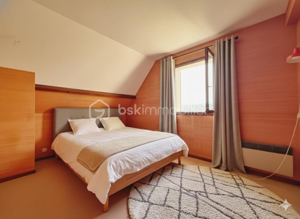 Marly-le-Roi – Spacieuse maison familiale avec vue dégagée sur Paris – 7 pièces – 4 chambres – 152 m²