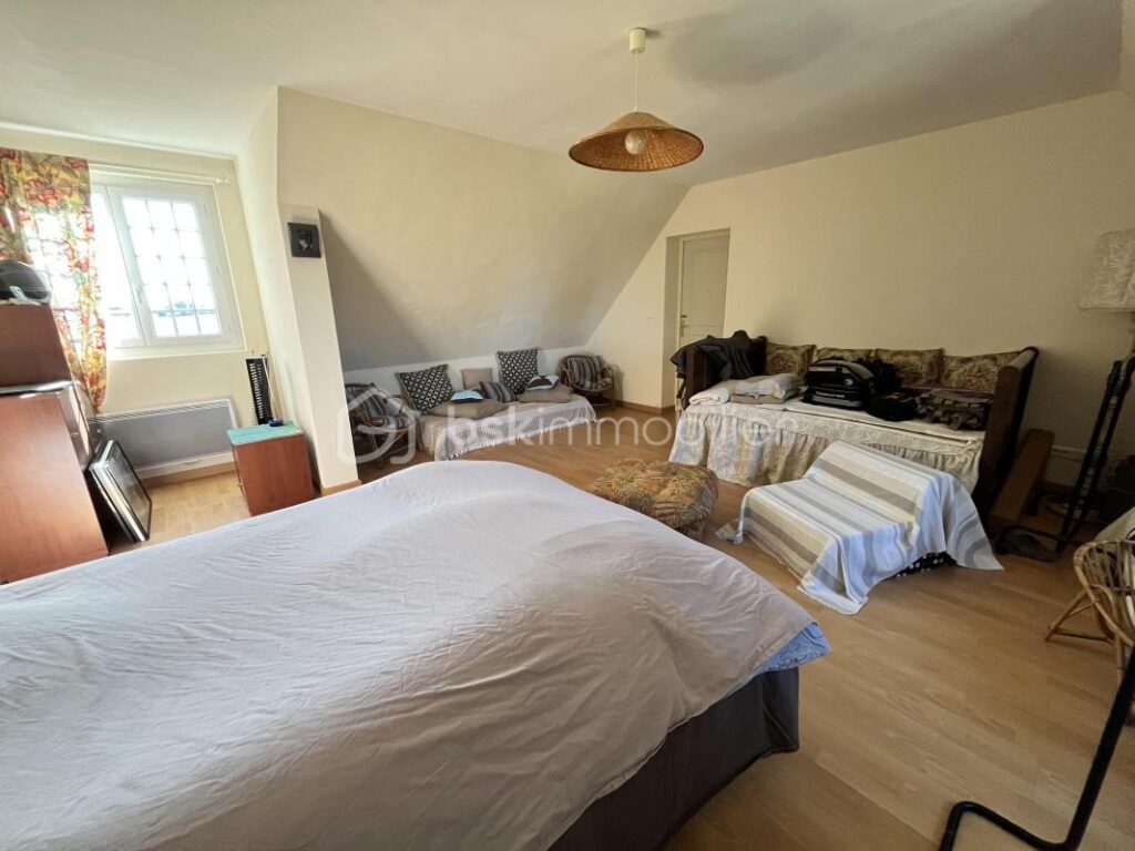 Magnifique maison de caractère sur son splendide parc arboré – 9 pièces – 6 chambres – 258 m²