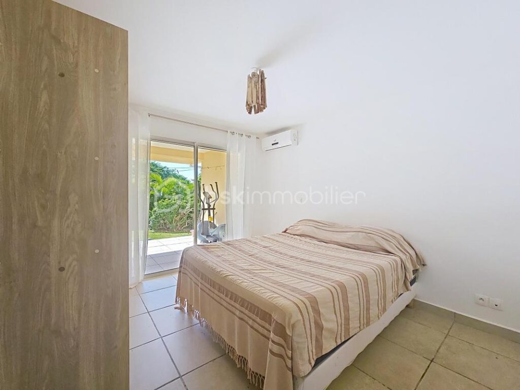 Villa T3 avec vue mer, piscine Saint François – 3 pièces – 2 chambres – 88 m²