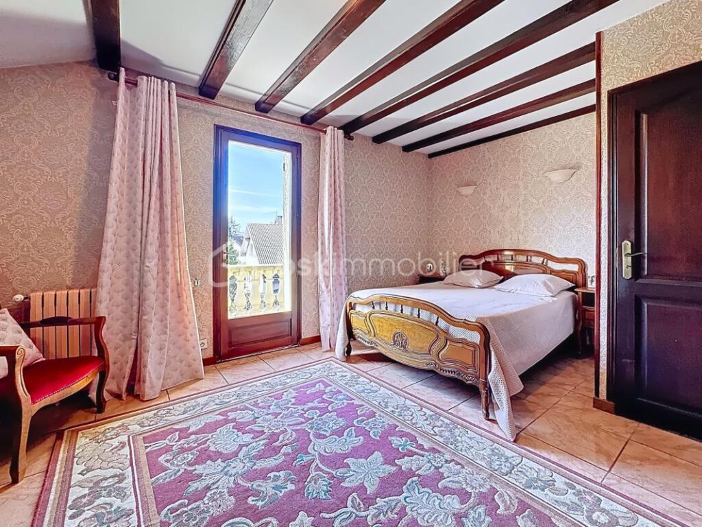 Maison familiale au calme avec terrasse et garage – Moirans (Chemin des Mûriers – 5 pièces – 3 chambres – 146 m²