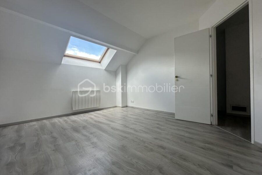 Maison à vendre à Domessin