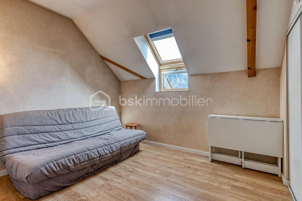 Duplex 5 pièces – Dernier étage – 5 pièces – 4 chambres – 132 m²