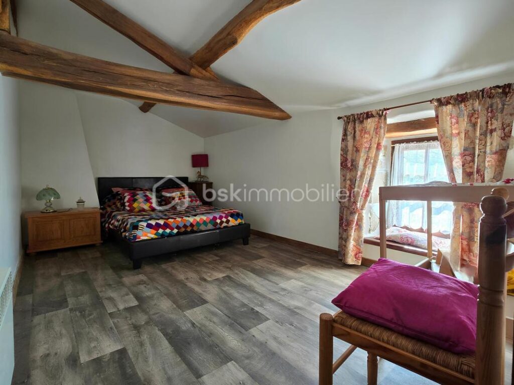 MAGNIFIQUE LOGIS ÉQUESTRE – 7 pièces – 4 chambres – 200 m²