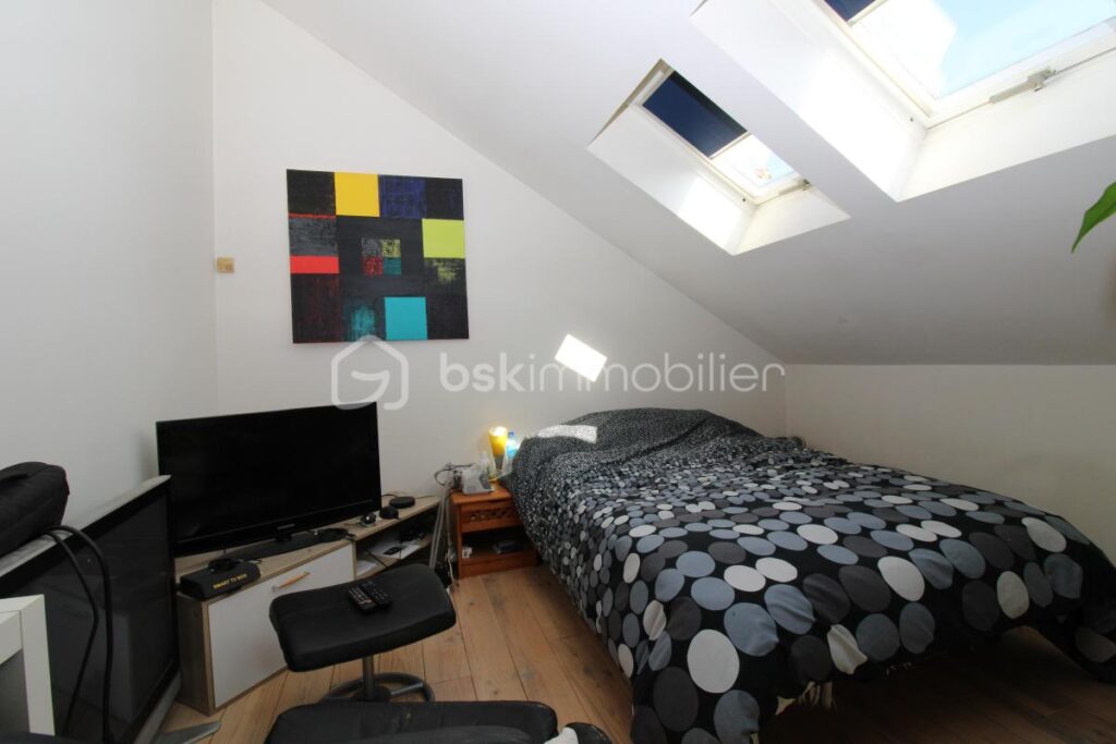 Maison 205 m2 5 ch – 7 pièces – 5 chambres – 205 m²