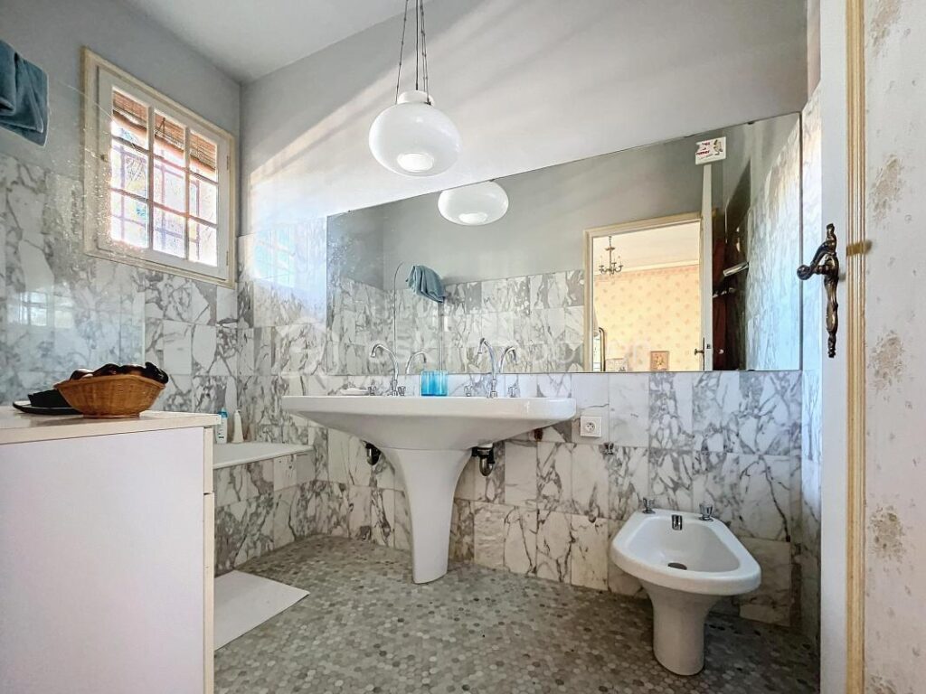 Maison plan des 4 seigneurs – 10 pièces – 6 chambres – 280 m²