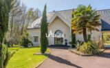 Villa de standing avec jardin luxuriant, intimité préservée – 9 pièces – 7 chambres – 283 m²
