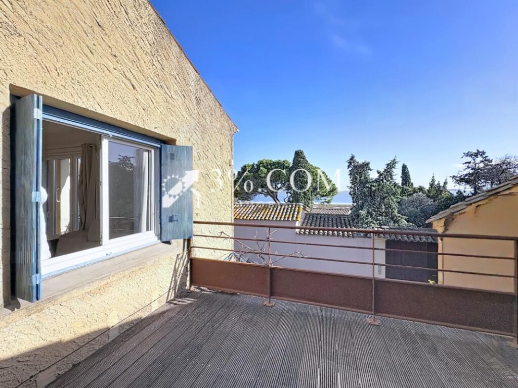 Charmante maison atypique de caractère avec terrasses, studi – 8 pièces – 4 chambres – 183 m²