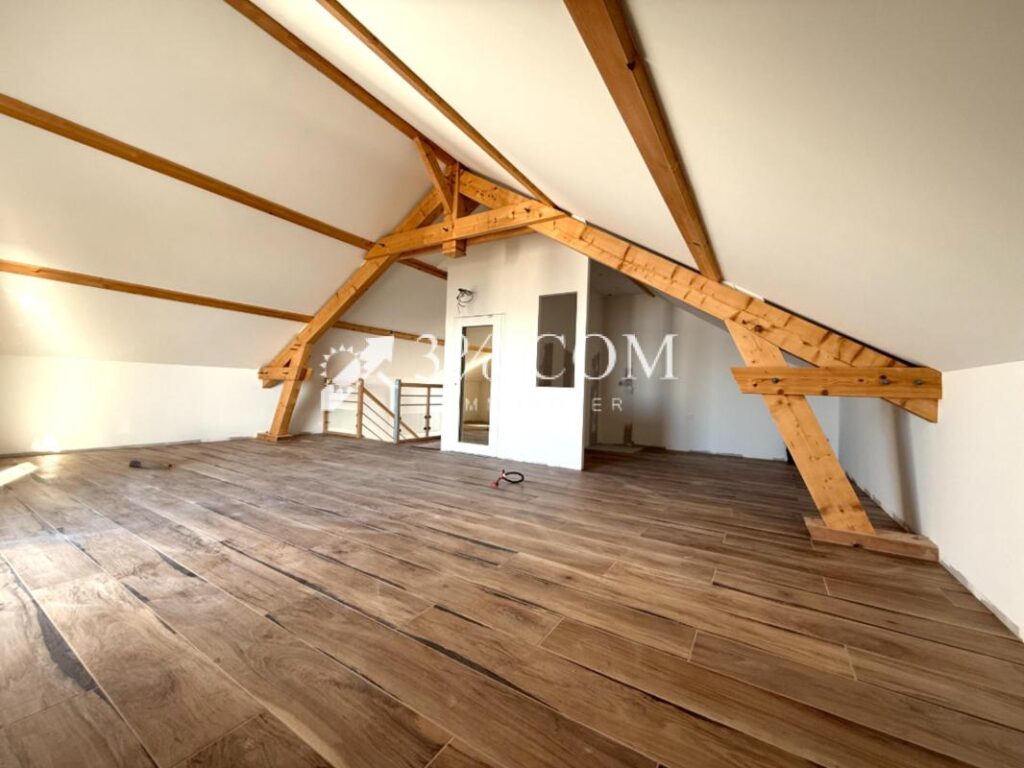 Villa 2024 style BELLE EPOQUE 5 pièces 170 m2 VUE MER à Sai – 5 pièces – 4 chambres – 170 m²