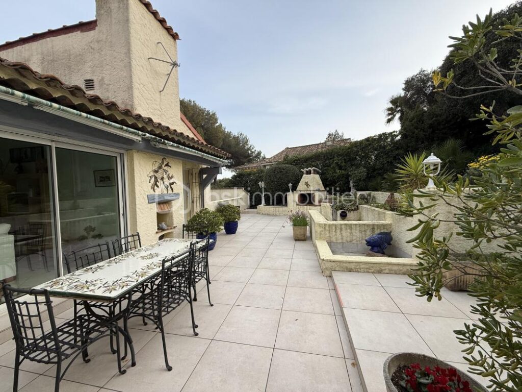 Maison Appartement – 4 pièces – 3 chambres – 110 m²