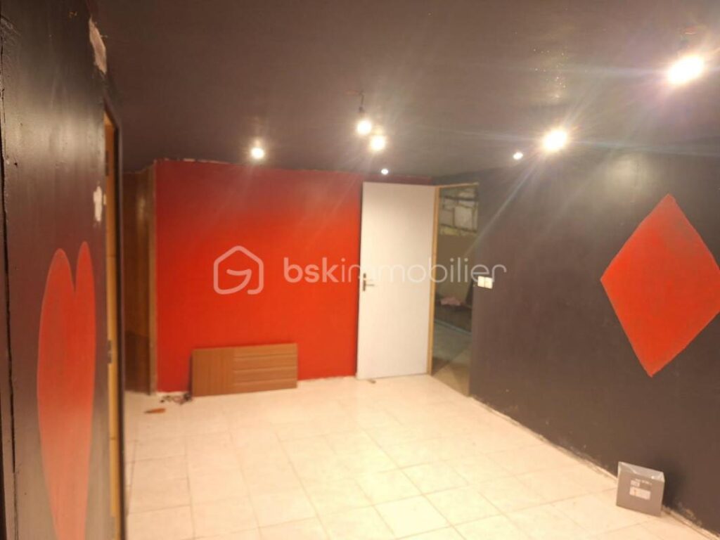 À vendre : Pavillon individuel sur les hauteurs de Monthermé – 5 pièces – 3 chambres – 110 m²