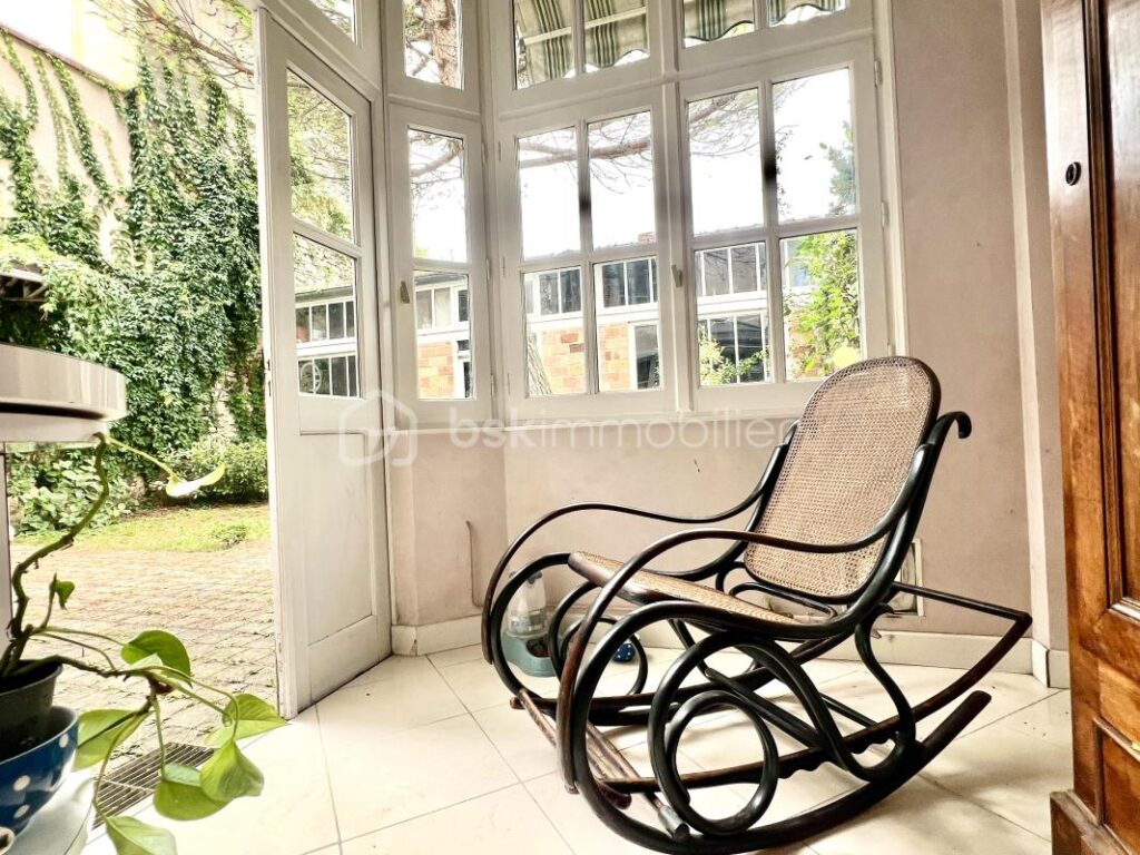 Maison bourgeoise au centre ville d’Etampes – 7 pièces – 6 chambres – 200 m²