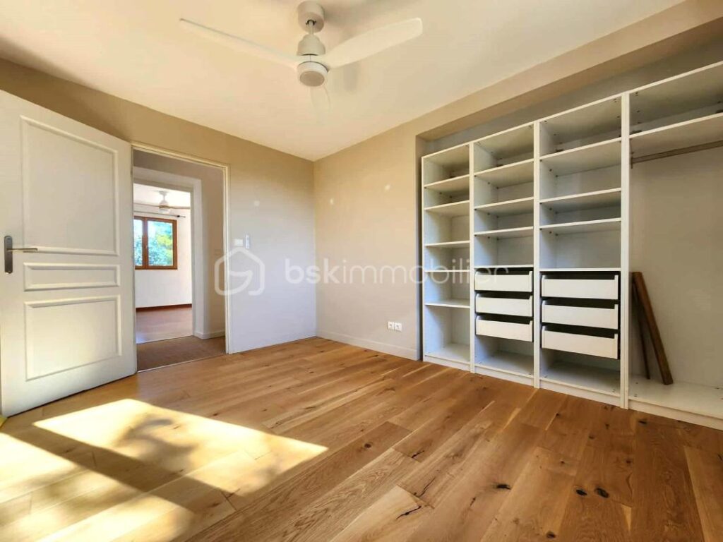 Superbe villa avec vue imprenable – 7 pièces – 4 chambres – 192 m²