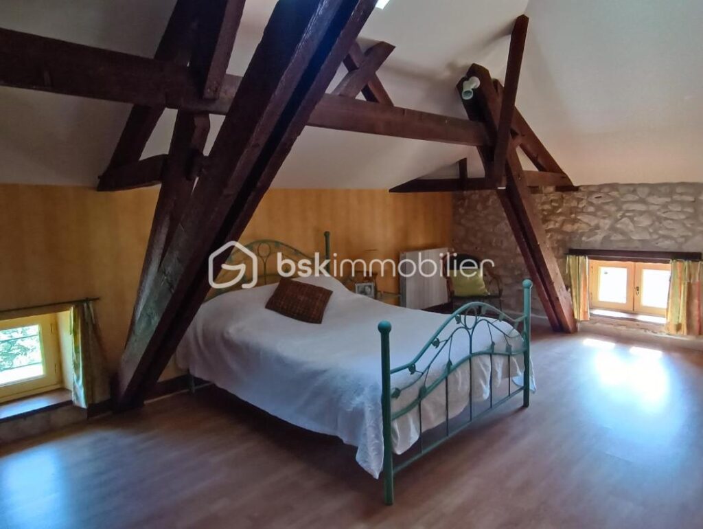 Maison gasconne pleine de charme, volumes généreux et esprit familial – 10 pièces – 6 chambres – 316 m²