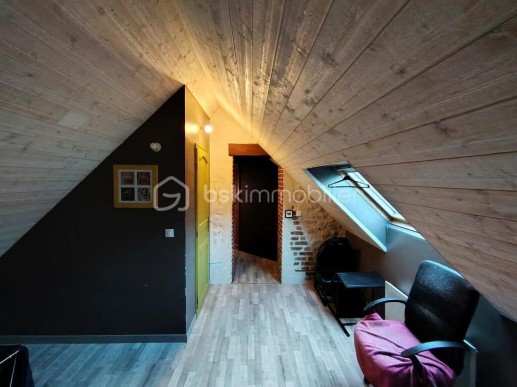 MAISON 6 PIECES 105 M² – 6 pièces – 3 chambres – 105 m²