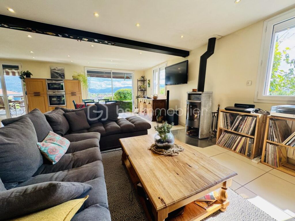 VILLA FAMILIALE D’ARCHITECTE – VUE PANORAMIQUE – EPAGNY METZ-TESSY – 6 pièces – 4 chambres – 167 m²