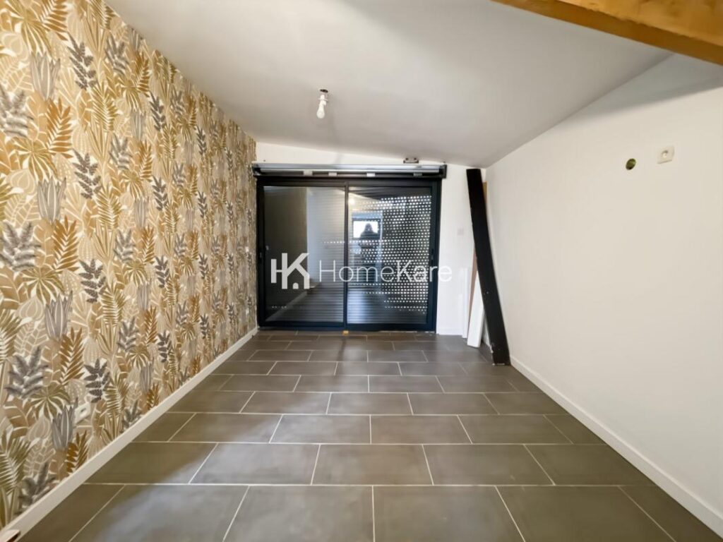 TRANQUILITÉ ASSURÉE ! – 6 pièces – 5 chambres – 130 m²