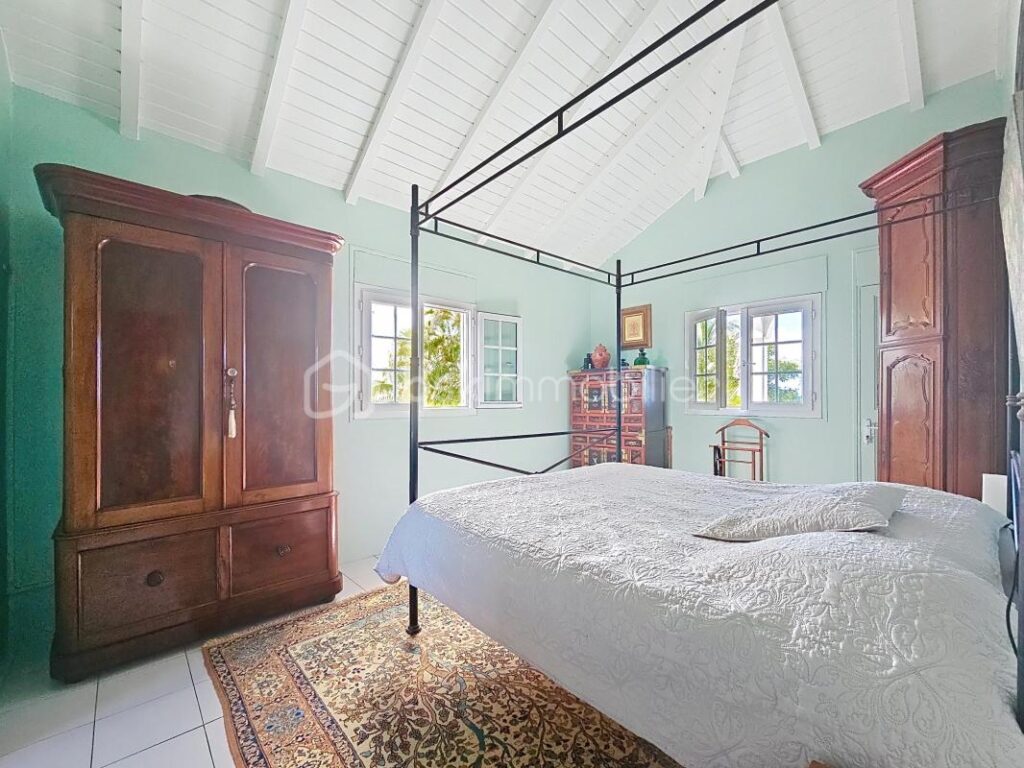 Villa de caractère 4 chambres Saint Francois – 6 pièces – 4 chambres – 165 m²