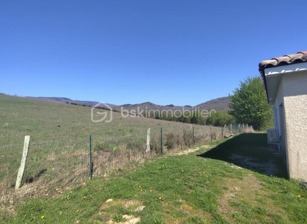 VILLA 83M² – TERRAIN 600m² – VUE IMPRENABLE – 4 pièces – 3 chambres – 83 m²