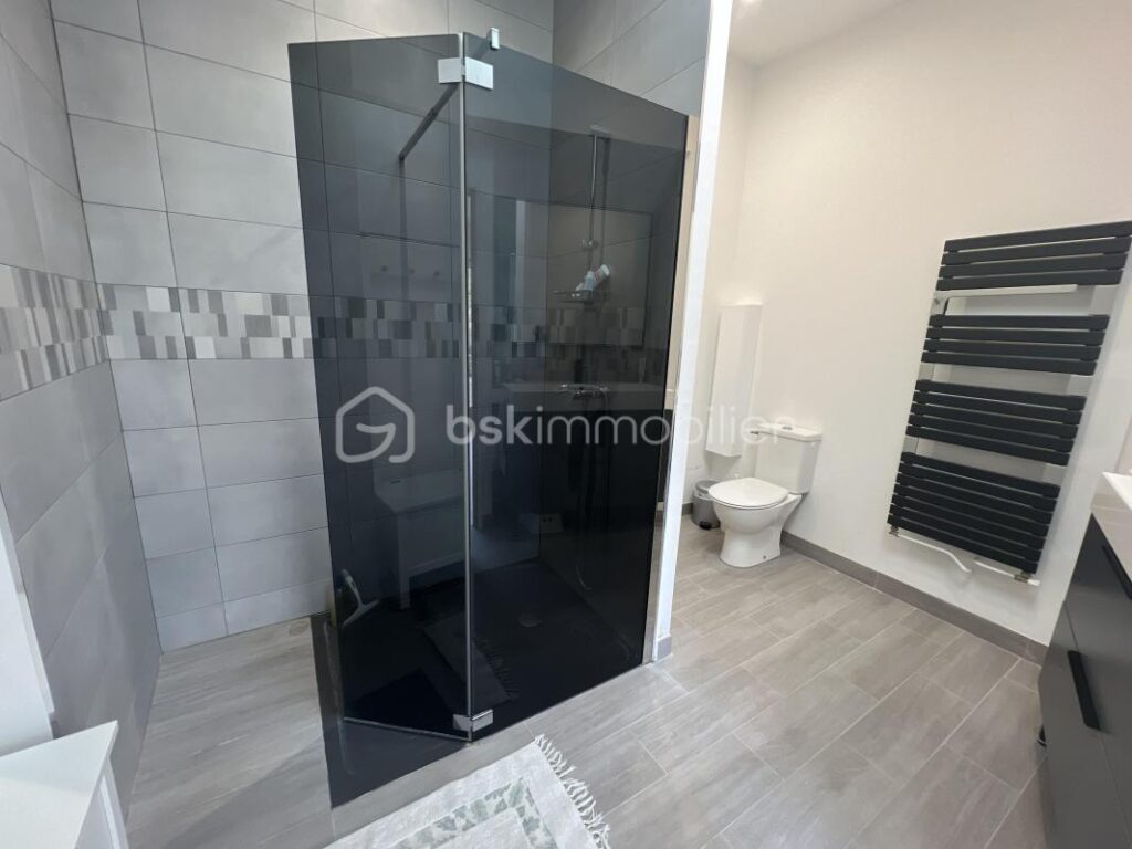 🏡 Maison de caractère rénovée – Lardy Bourg – 5 pièces – 3 chambres – 139 m²