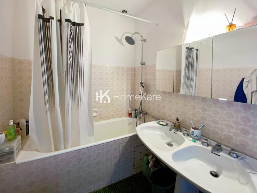 UNE BATISSE D’EXCEPTION – 7 pièces – 6 chambres – 470 m²