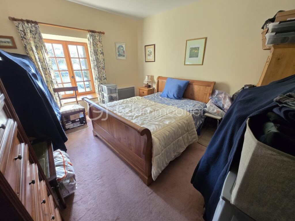 Maison de caractère – Volume, élégance et charme authentique – 182 m² – 6 pièces – 3 chambres – 182 m²