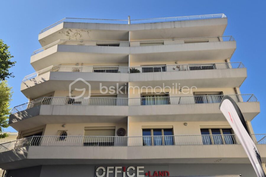 Appartement à vendre à Cavaillon — Vue sur la ville — photo 16