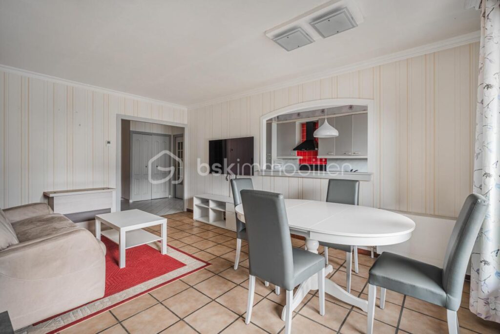 T4 89 m2 spacieux avec balcon – Copro sécurisée Grenoble – 4 pièces – 3 chambres – 90 m²