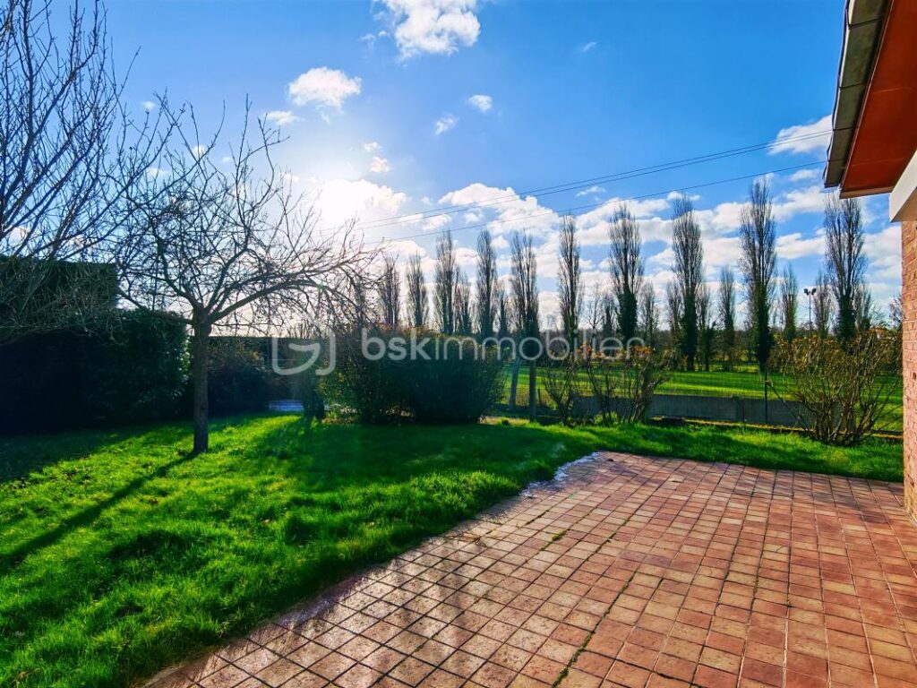 MAISON INDIVIDUELLE / LUMINEUSE +++ / 2 CHAMBRES POSSIBLE 3 / TERRAIN 567 M2 / JARDIN / VUE SUR LES CHAMPS – 4 pièces – 3 chambres – 110 m²