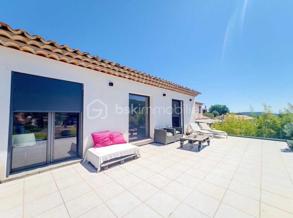 VILLA TYPE LOFT – 4 pièces – 3 chambres – 133 m²