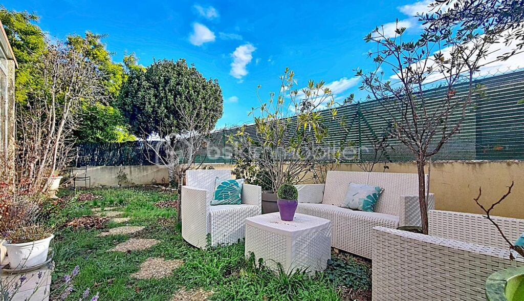 VILLA 4 FACES AVEC PISCINE ET VUE SUR LE CANIGOU – 4 pièces – 3 chambres – 97 m²