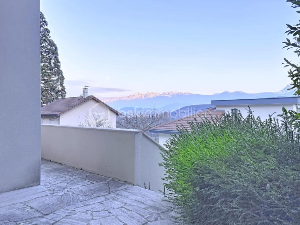 Spacieuse maison dans secteur calme, à 5min de Varces – 5 pièces – 4 chambres – 183 m²