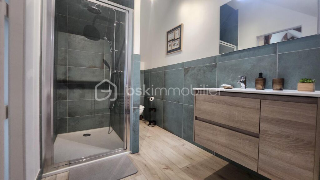 Maison Principale + Gîtes avec Spa et Piscine – 9 pièces – 4 chambres – 236 m²