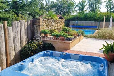 Magnifique Maison avec Vue sur Condom : Garage, Piscine et Jacuzzi – 6 pièces – 4 chambres – 190 m²