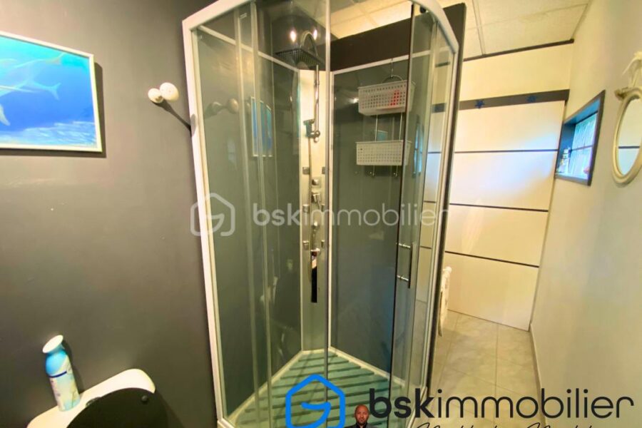 Maison à vendre à Saint privat des vieux