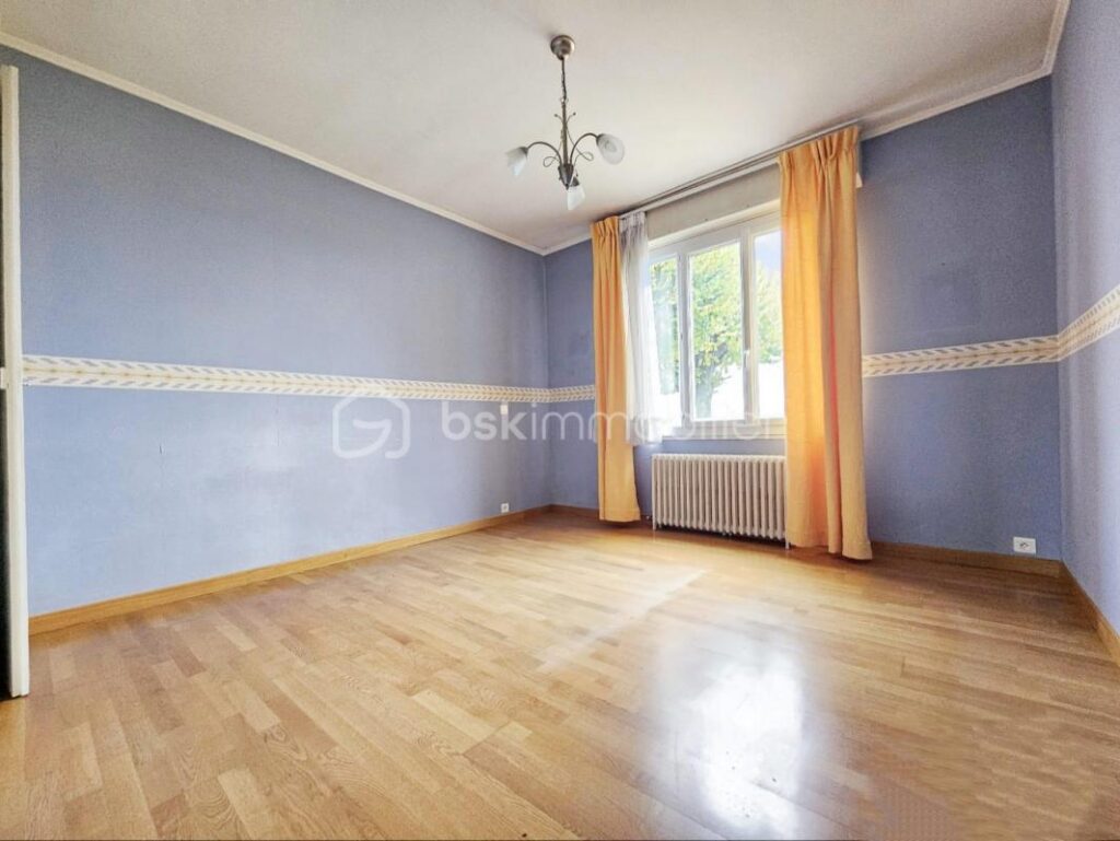 BIEN AVEC VUE IMPRENABLE SUR LA LOIRE – 5 pièces – 3 chambres – 94 m²