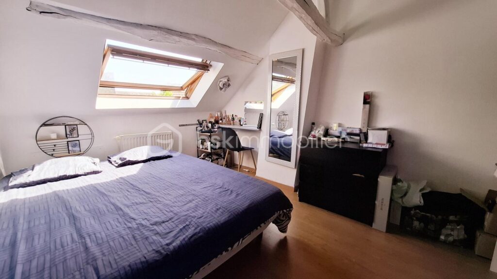 UN SUPERBE APPARTEMENT AVEC UN BEAU JARDIN – 5 pièces – 3 chambres – 131 m²