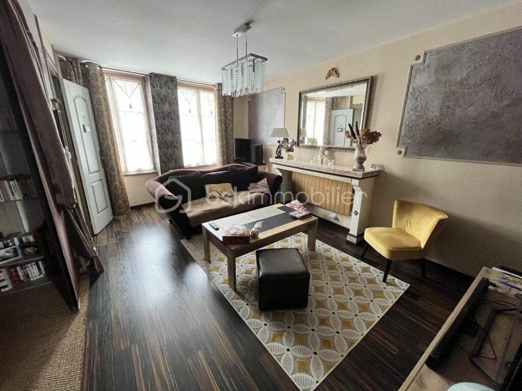 Charmante maison de village rénovée avec jardin – 4 pièces – 2 chambres – 73 m²