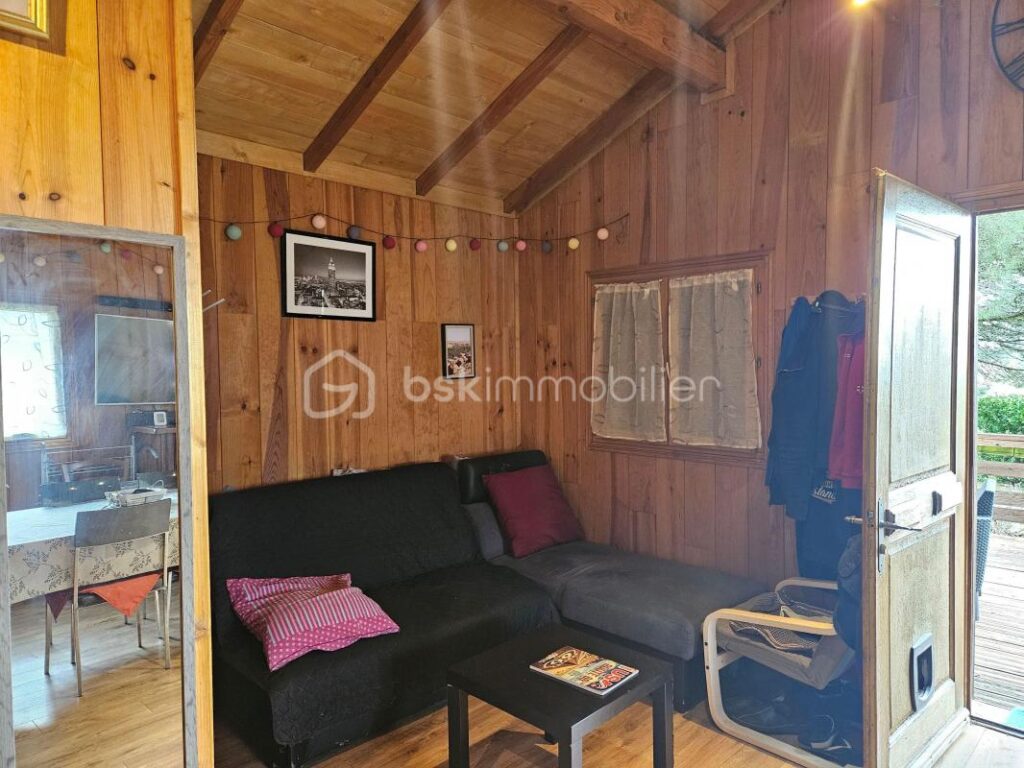 Maison de campagne en pierre et chalet avec vue – 4 pièces – 3 chambres – 135 m²