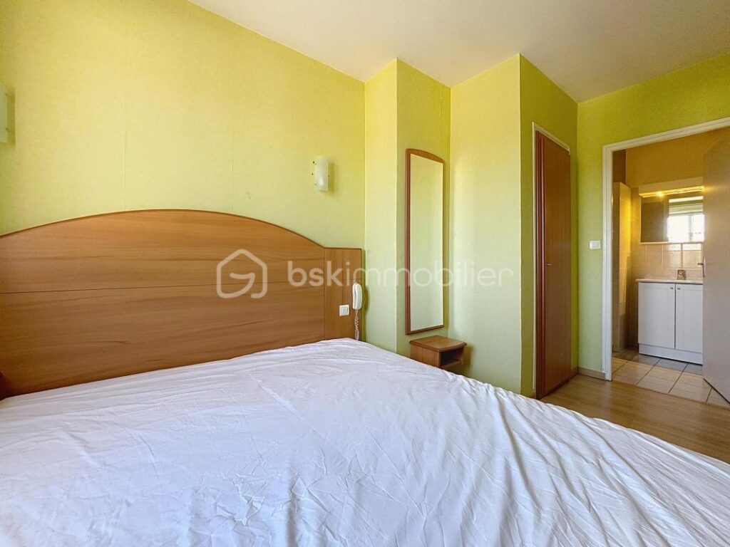 Immeuble – 12 pièces – NR chambres – 413 m²