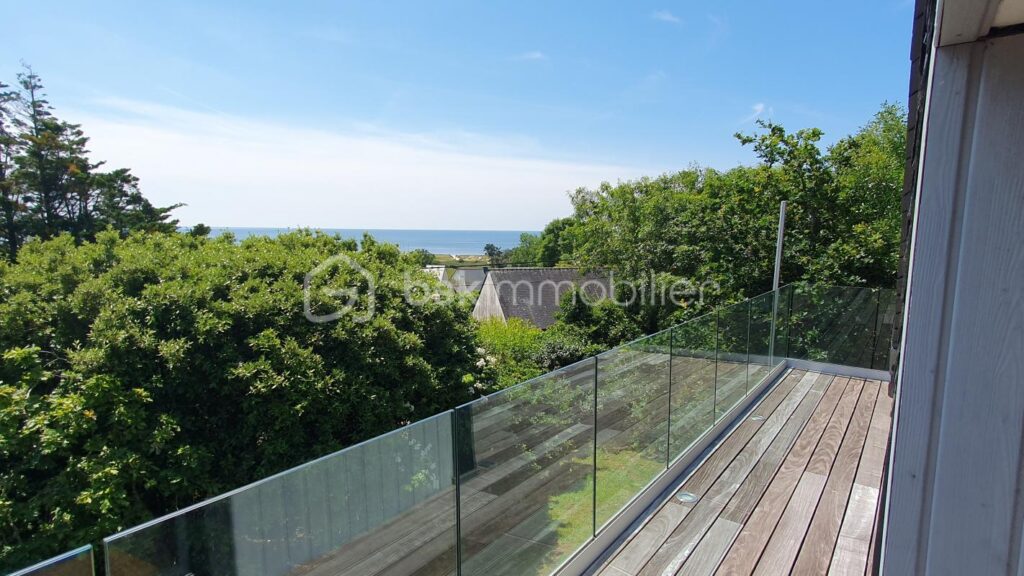 Maison 10 pièces de 210 m² – 10 pièces – 5 chambres – 210 m²