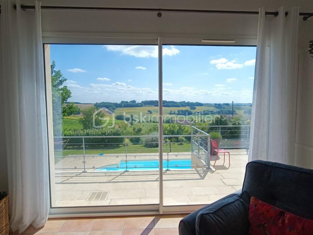 HAVRE DE PAIX : MAISON D’ARCHITECTE AVEC VUE IMPRENABLE – 7 pièces – 6 chambres – 220 m²