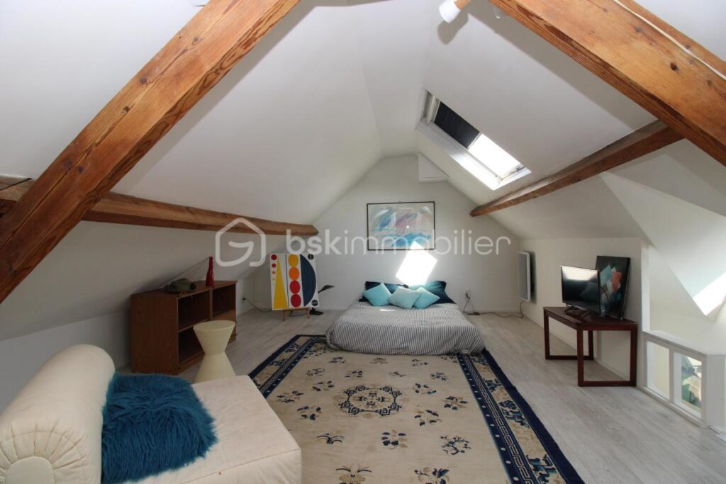 Maison 205 m2 5 ch – 7 pièces – 5 chambres – 205 m²