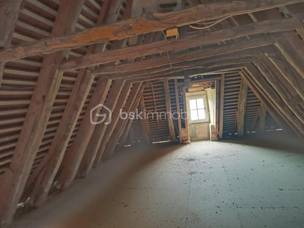 Ancienne et Magnifique Bâtisse en Pierres de 114 m2, située à Cladech 24170 – 4 pièces – 3 chambres – 114 m²