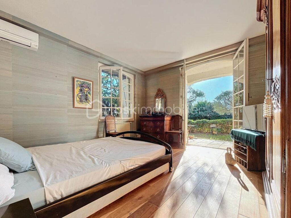 Maison plan des 4 seigneurs – 10 pièces – 6 chambres – 280 m²